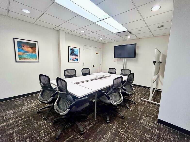 More Photos Of 1501 Broadway, New York Office For Lease