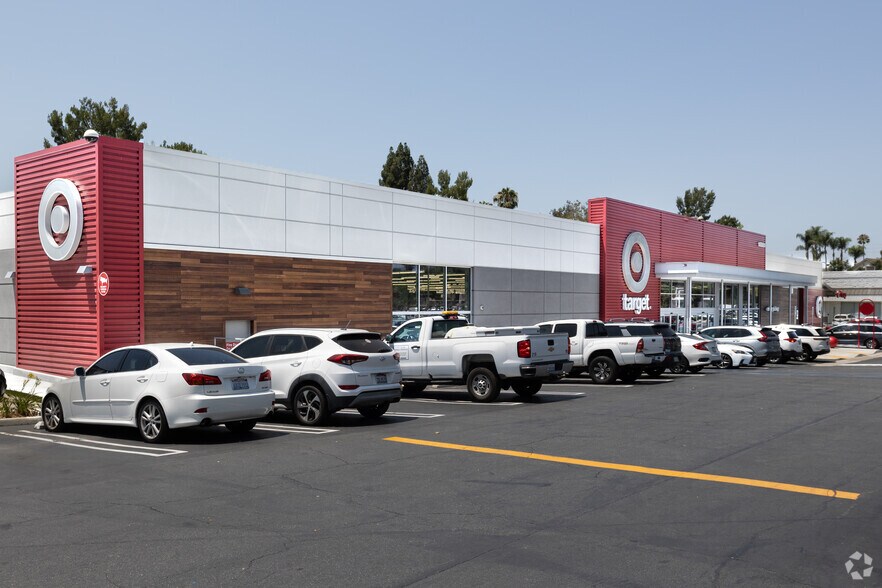 Primary Photo Of 17506-17570 Yorba Linda Blvd, Yorba Linda Storefront For Lease