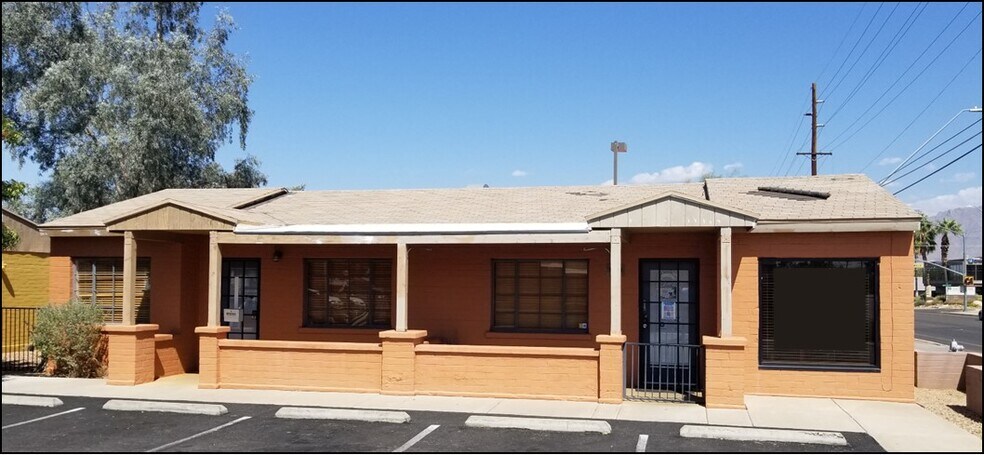 More Photos Of 2933 N Campbell Ave, Tucson Office For Lease