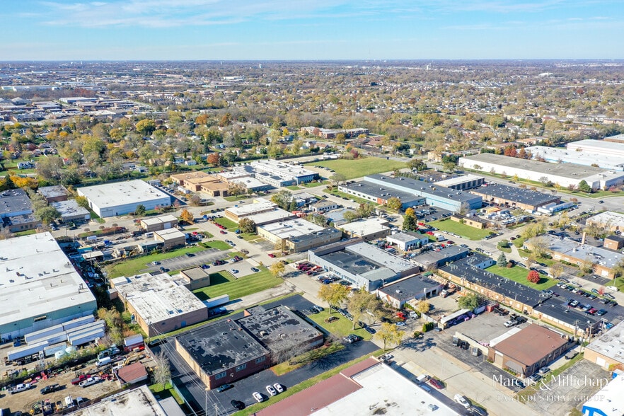 More Photos Of 100 W Industrial Rd, Addison Warehouse For Sale