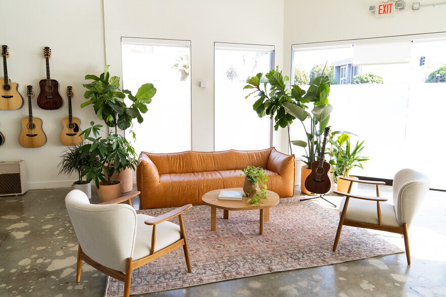 More Photos Of 12101 Venice Blvd, Los Angeles Loft Creative Space For Lease