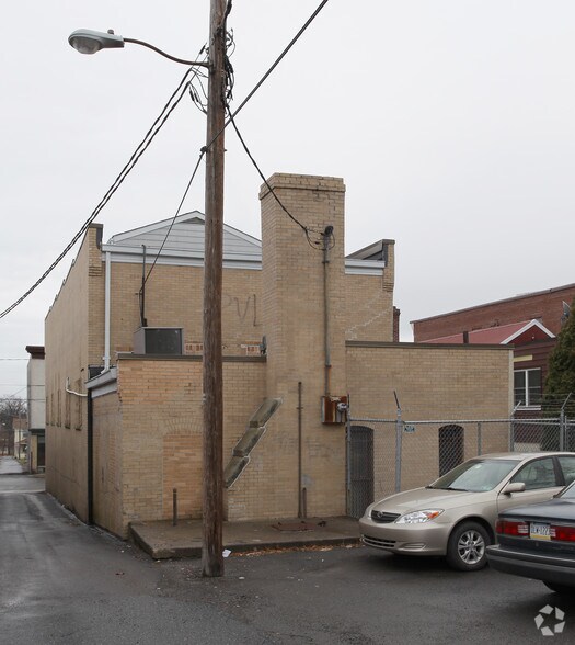 More Photos Of 620 Centre St, Freeland Bank For Sale