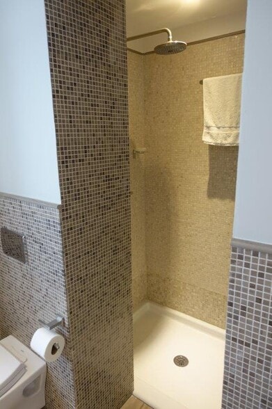 More Photos Of 6130 NE 4th Ct, Miami Warehouse For Sale