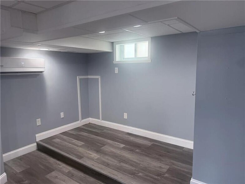 More Photos Of 1598 Union St, Schenectady Office For Lease
