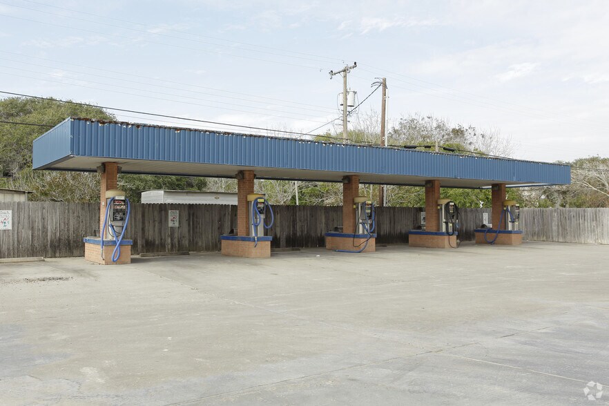More Photos Of 952 S Commercial St, Aransas Pass Carwash For Sale