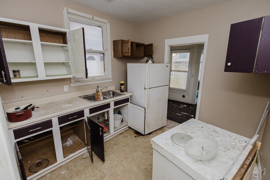 More Photos Of 123 E Madison Ave, Arkansas City Apartments For Sale