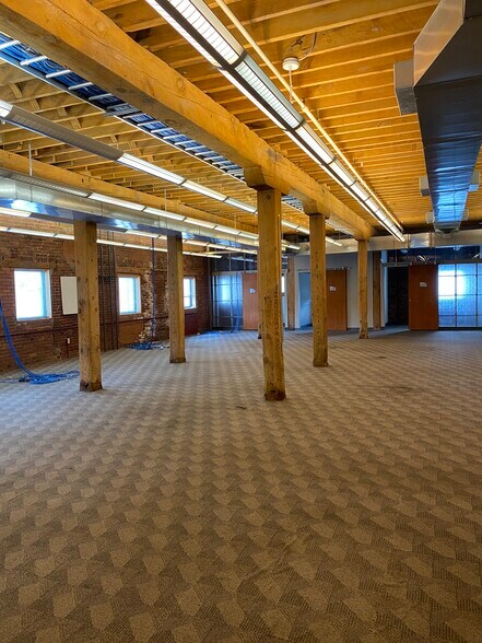 More Photos Of 3030 Penn Ave, Pittsburgh Loft Creative Space For Sale