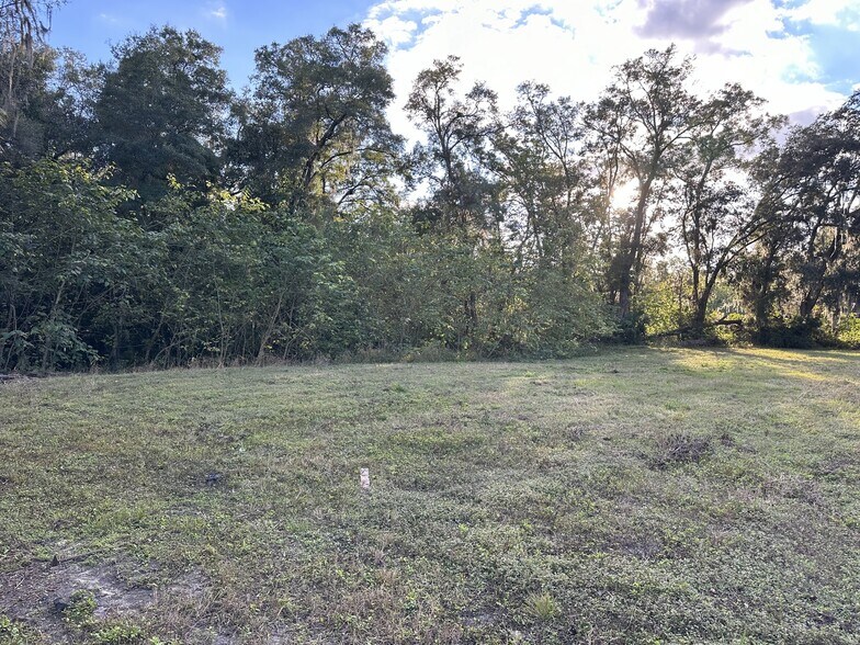 More Photos Of 13046 SW Sr-45, Archer General Retail For Sale