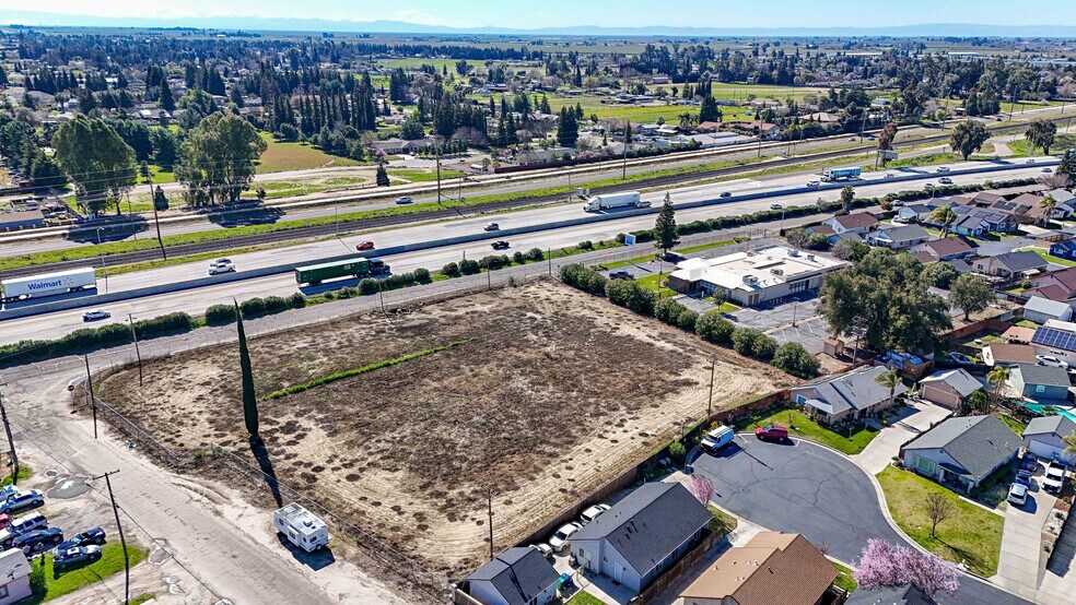 More Photos Of 971 E Broadway Ave, Atwater Office For Lease