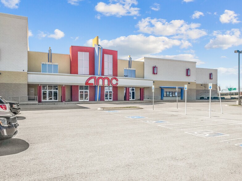 Primary Photo Of 2068 Crossings Cir, Spring Hill Movie Theatre For Sale