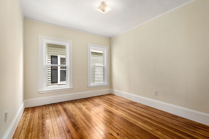 More Photos Of 10 Royal St, Boston Multifamily For Sale
