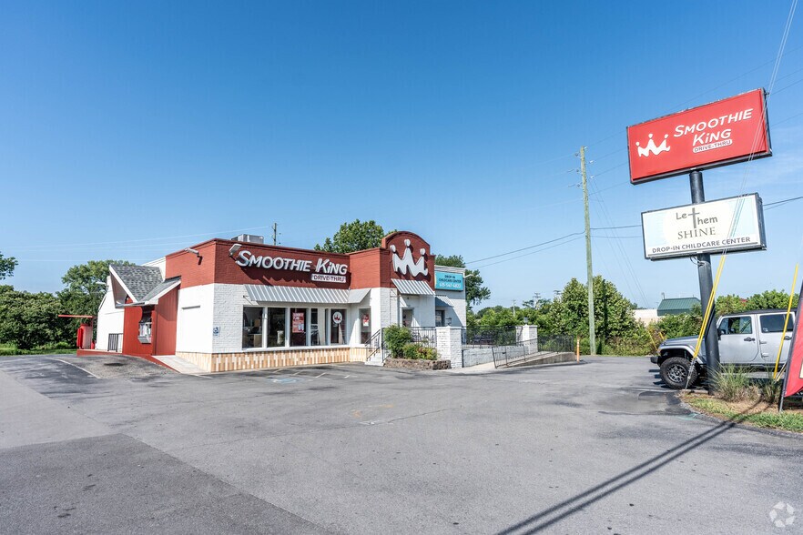 More Photos Of 1112 W Main St, Lebanon General Retail For Sale