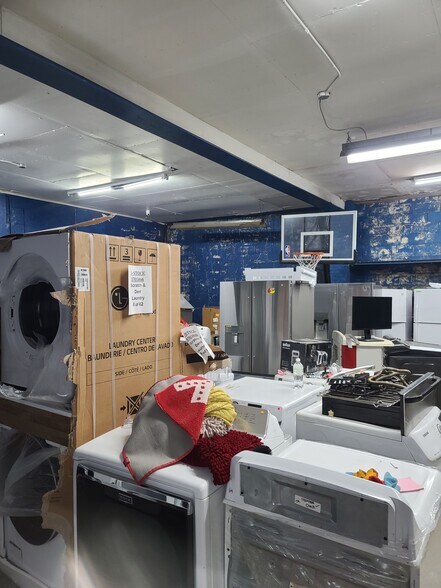 More Photos Of 396 Midland Ave, Garfield General Retail For Lease