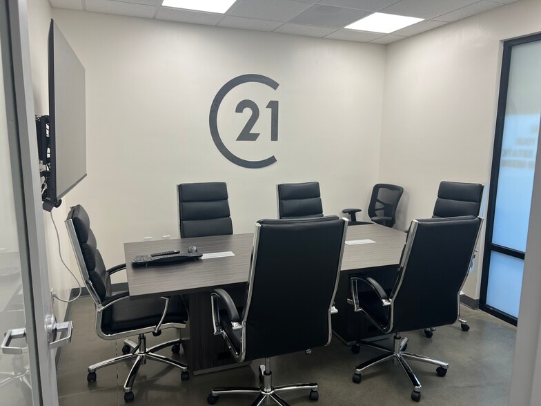 More Photos Of 27559 Newport Rd, Menifee Storefront For Lease