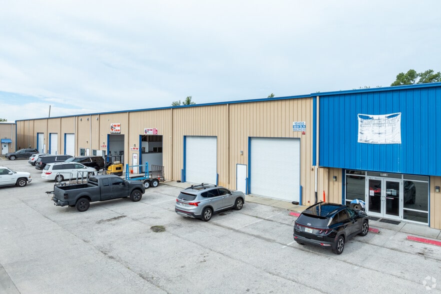 More Photos Of 10410 66th St N, Pinellas Park Unknown For Lease