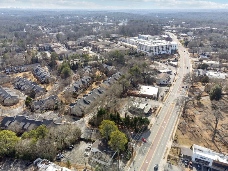 More Photos Of 1137 Alpharetta St, Roswell Office Residential For Lease