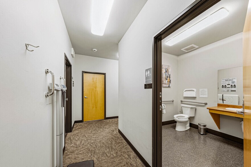 More Photos Of 3156 State St, Medford Medical For Sale