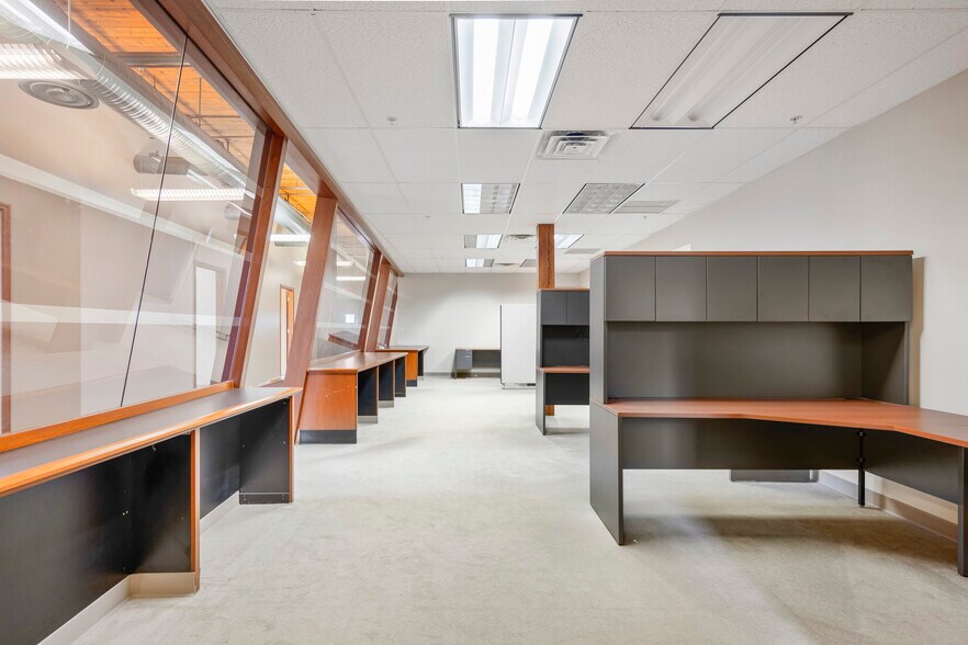 More Photos Of 40 Beaver St, Albany Office For Lease