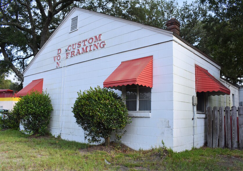 More Photos Of 942 Savannah Hwy, Charleston Freestanding For Sale
