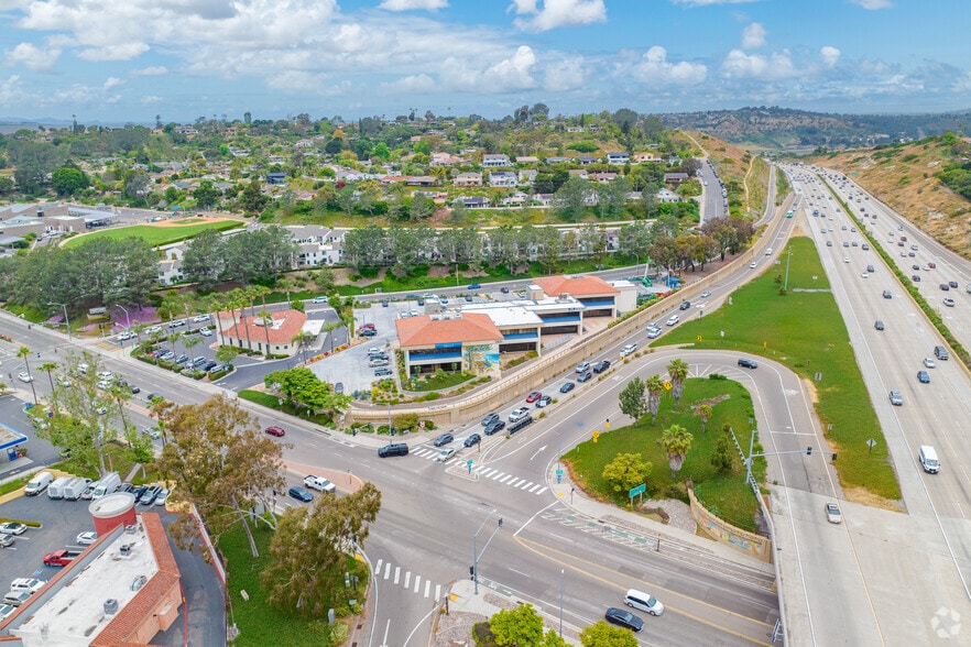 More Photos Of 740 Lomas Santa Fe Dr, Solana Beach Office For Lease