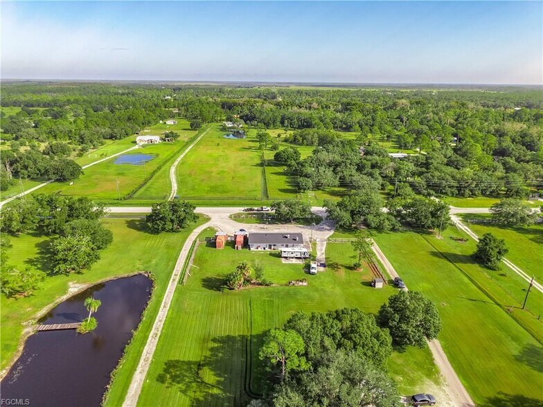 More Photos Of 4443 Loblolly Bay Rd, LaBelle General Retail For Sale