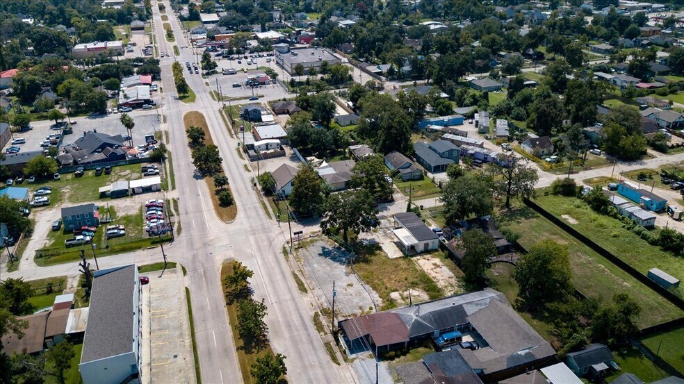 More Photos Of 741 McDaniel St, Houston Land For Sale