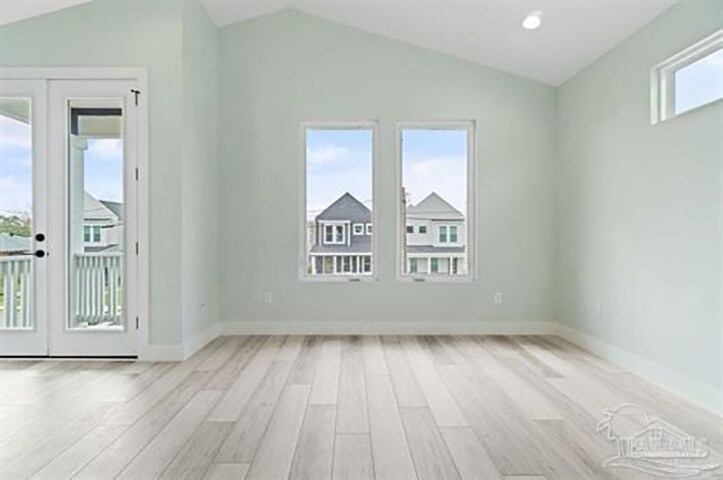 More Photos Of 1180 W Intendencia St, Pensacola Multifamily For Sale