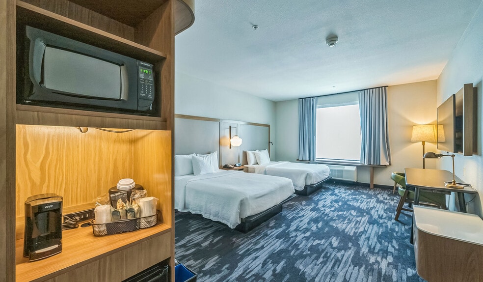 More Photos Of 409 N Clark Rd, Cedar Hill Hotel For Sale