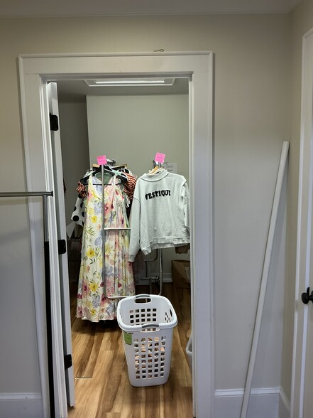 More Photos Of 124 Confederate St, Fort Mill Storefront For Sale