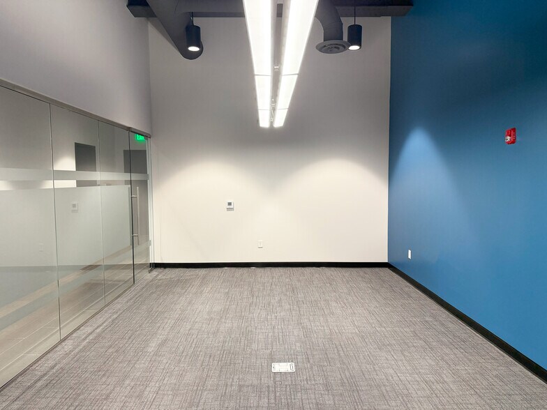 More Photos Of 2317 3rd Ave N, Birmingham Office For Lease