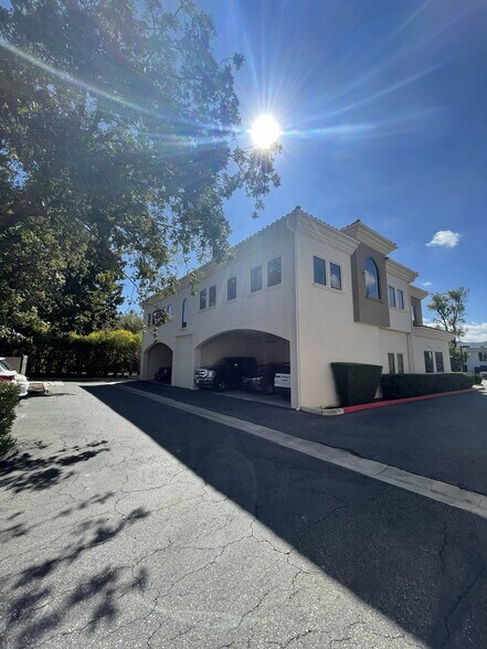 More Photos Of 175 E Wilbur Rd, Thousand Oaks Office For Sale