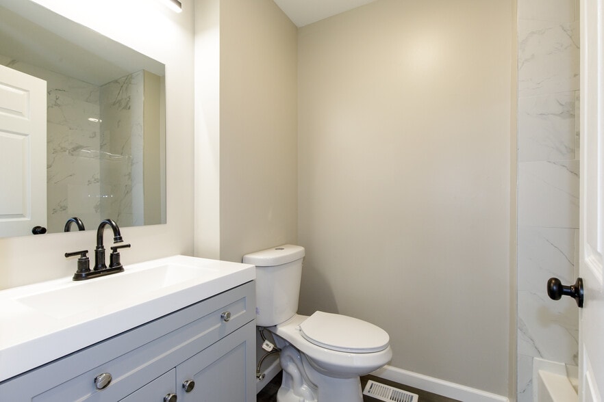 More Photos Of 133 Aberdeen Rd, Matawan Apartments For Sale