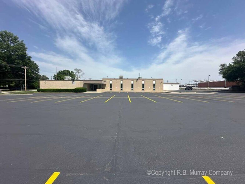 More Photos Of 1730 E Portland St, Springfield Medical For Sale