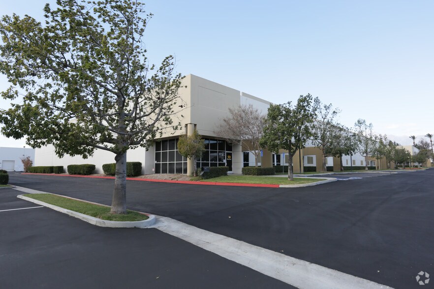 Primary Photo Of 5576 Ontario Mills Pky, Ontario Warehouse For Lease