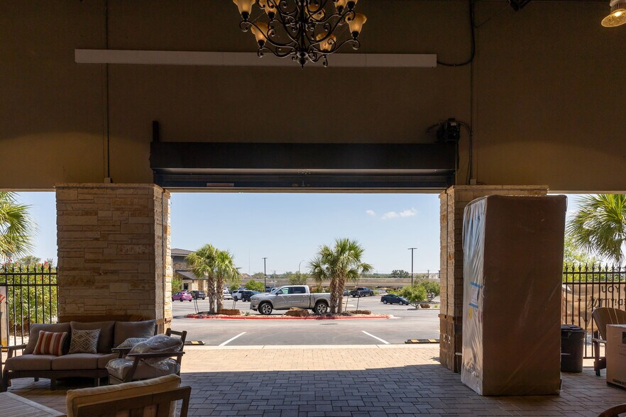 More Photos Of 2082 Highway 183, Leander Unknown For Sale