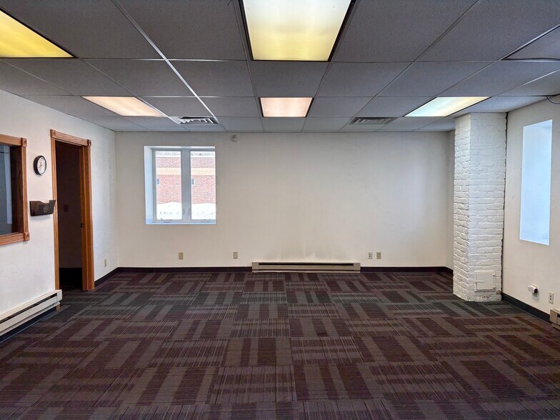 More Photos Of 4201 W 1st St, Duluth Warehouse For Sale