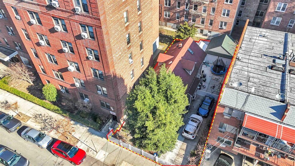 More Photos Of 6571 Booth St, Rego Park Apartments For Sale
