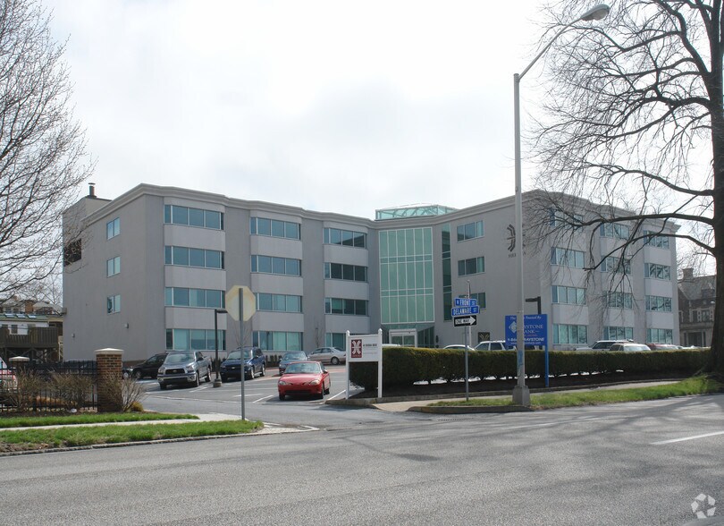 More Photos Of 1909 N Front St, Harrisburg Office For Lease