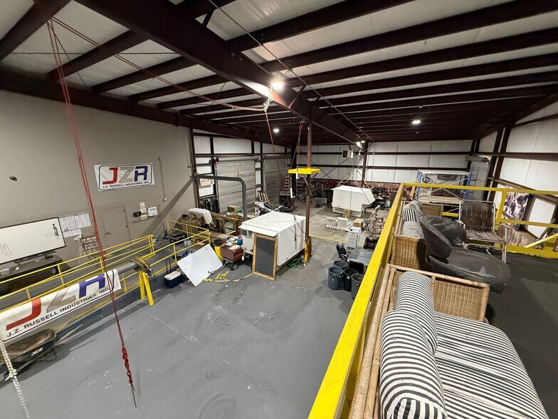 More Photos Of 925 Jade Ave, Port Arthur Industrial For Sale