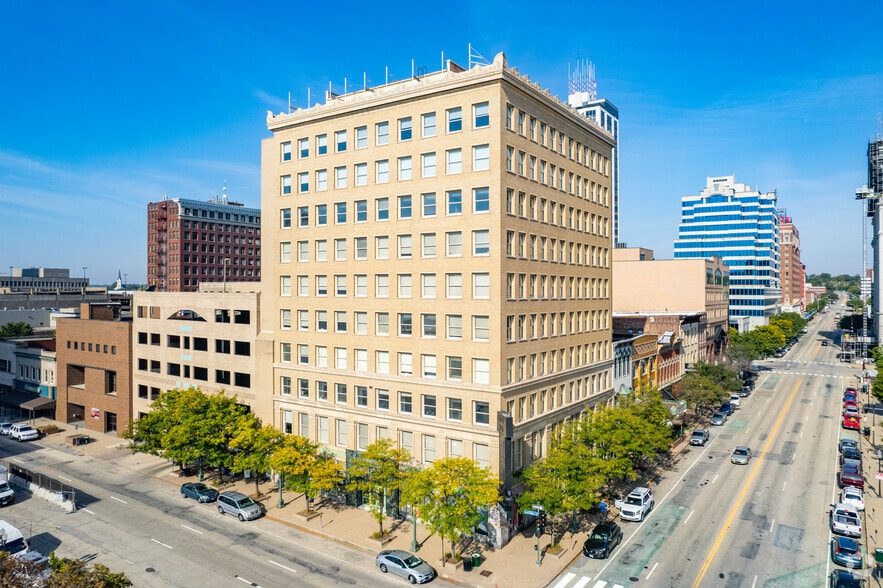Primary Photo Of 101 SW Adams St, Peoria Office For Lease