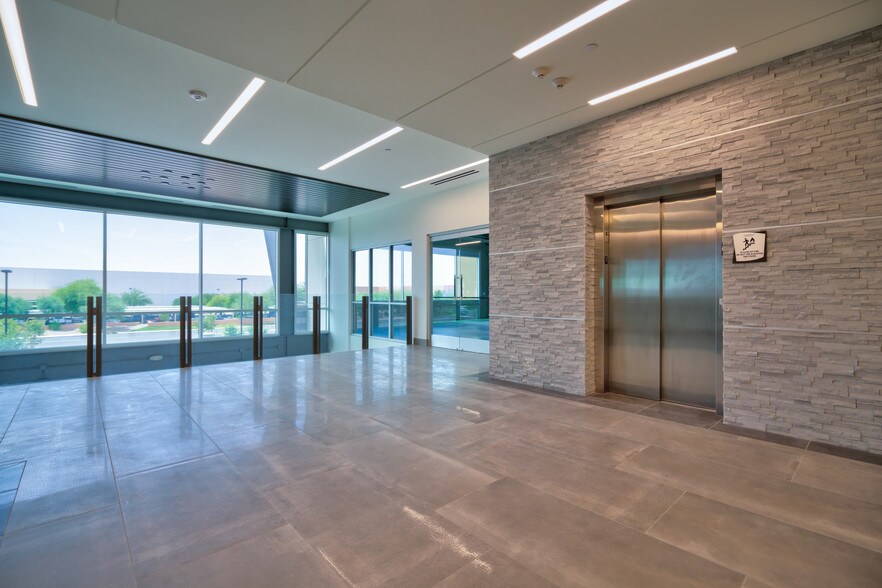 More Photos Of 2425 S Stearman Dr, Chandler Office For Lease