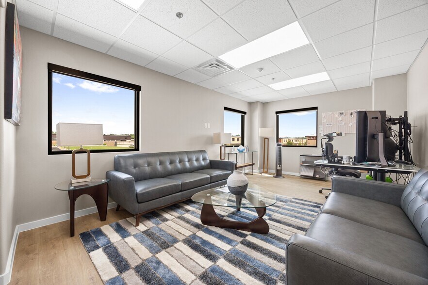 More Photos Of 730 S Bell Blvd, Cedar Park Office For Lease