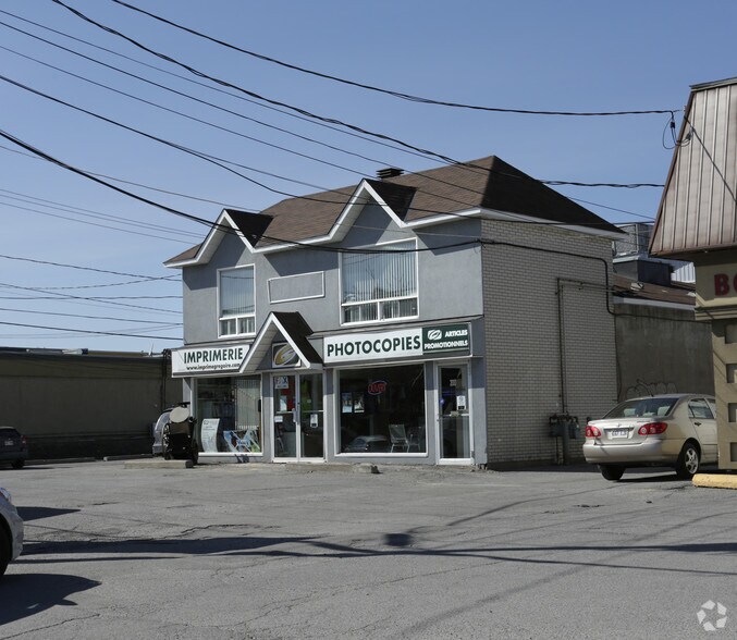 More Photos Of 815 Boul Saint-René O, Gatineau Light Distribution For Lease