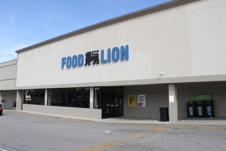 More Photos Of 2300-2324 Decker Blvd, Columbia Unknown For Lease