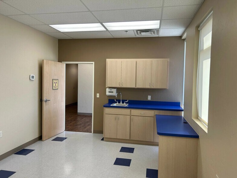 More Photos Of 1226 N Shartel Ave, Oklahoma City Medical For Sale