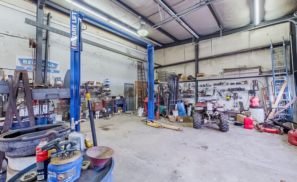 More Photos Of 765 Columbia Blvd, Bloomsburg Auto Repair For Sale