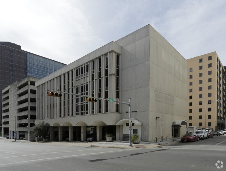 More Photos Of 814 San Jacinto Blvd, Austin Office For Lease