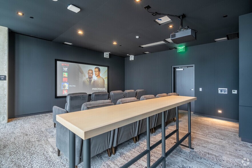 More Photos Of 2315 4th Ave, Seattle Multifamily For Sale