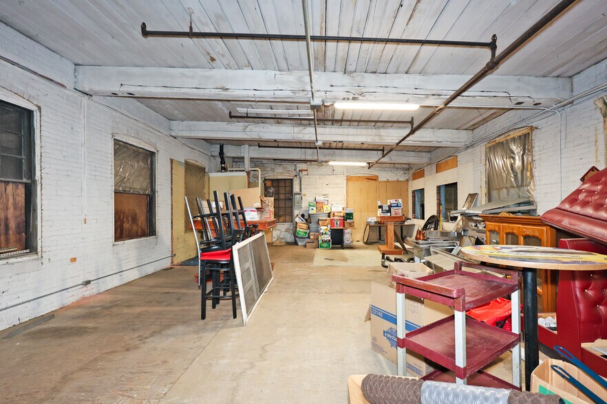 More Photos Of 128 Maple St, Manchester Restaurant For Sale