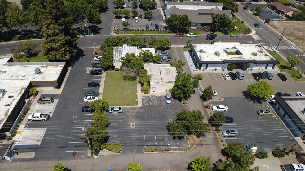 More Photos Of 1060-1080 Delbon Ave, Turlock Medical For Sale